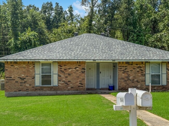 Building Photo - 9648 El Scott Ave