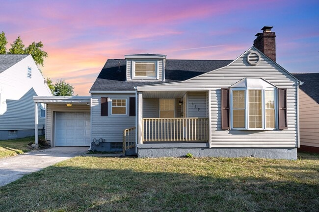 Building Photo - Gorgeous 3 Bed 1 Bath Home
