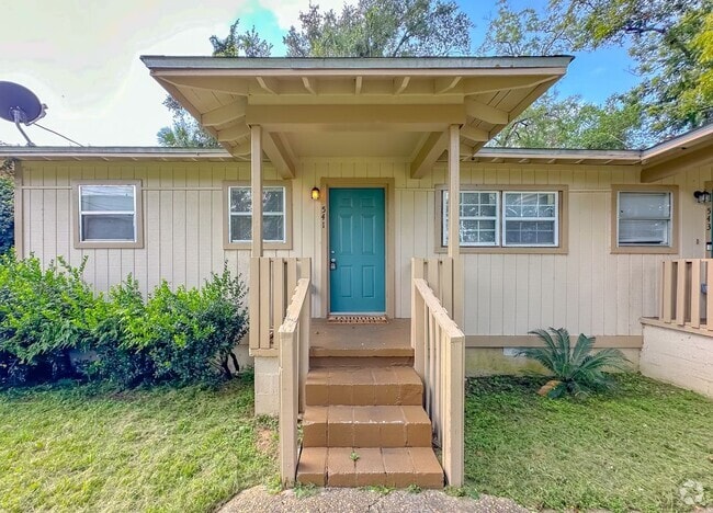Building Photo - 541 Okaloosa St Rental