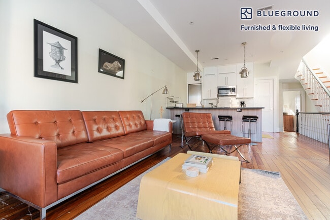 Photo - 1936 15th St NW