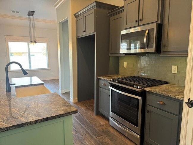 Photo - 8409 NW 133rd St