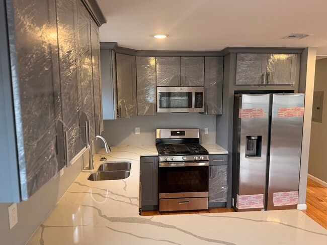 Photo - 288 S 7th St