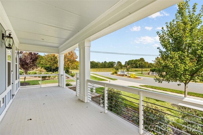 Photo - 106 Slocumb Ln