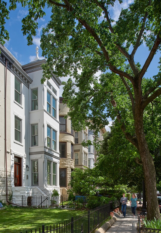 Photo - 1739 17TH ST NW Unit Apt 2