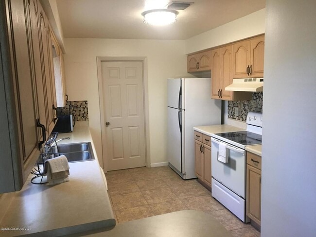 Photo - 530 Allen Dr