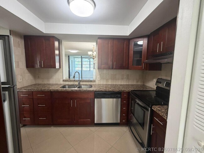 7380 NW 18th St Unit 204