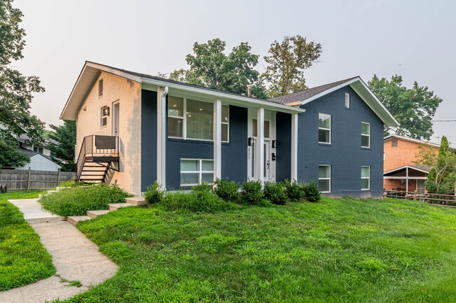 Photo - 8321 Raymond Ln