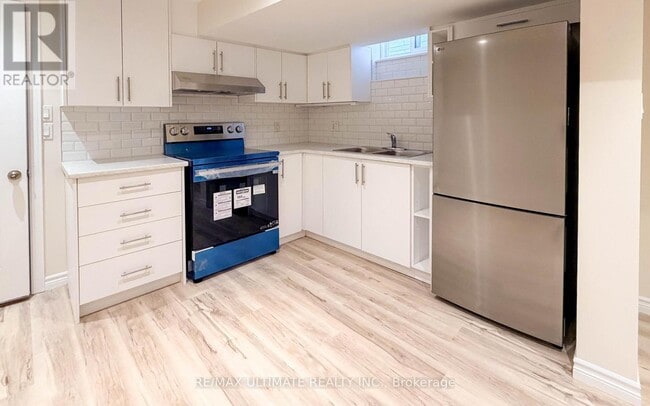 Photo - 403 Winona Dr