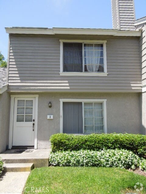Building Photo - 3 Greenbough Unit 121 Rental