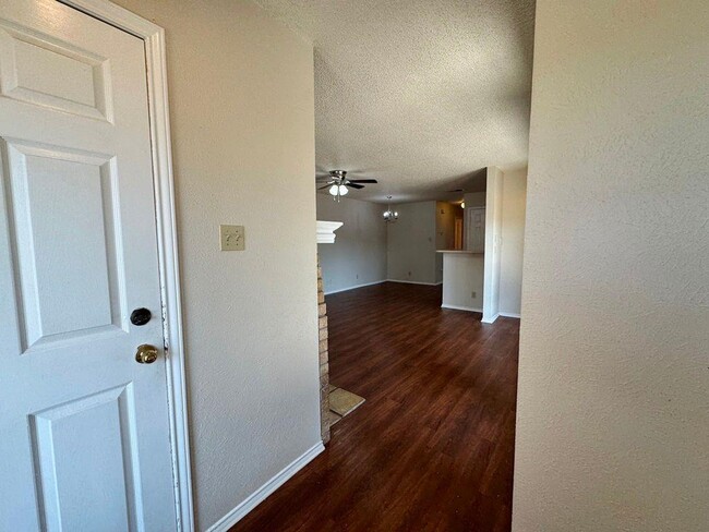 8700 Clearbrook Trail