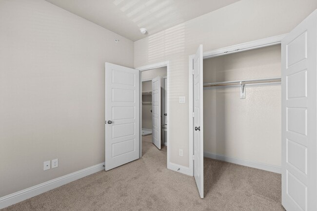 Photo - New Stunning Townhouse for Rent!