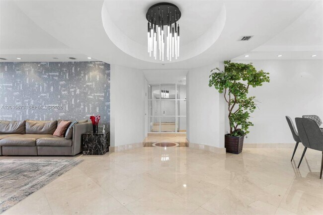 Building Photo - 19111 Collins Ave Unit 604