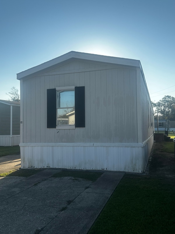 Photo - 9477 Lansdowne Rd