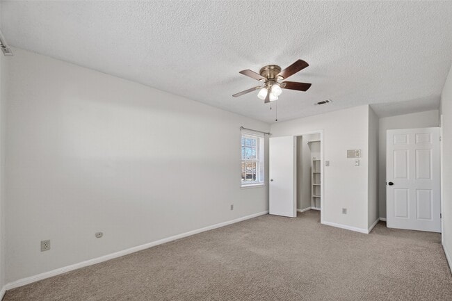 Building Photo - 14381 Still Meadow Dr