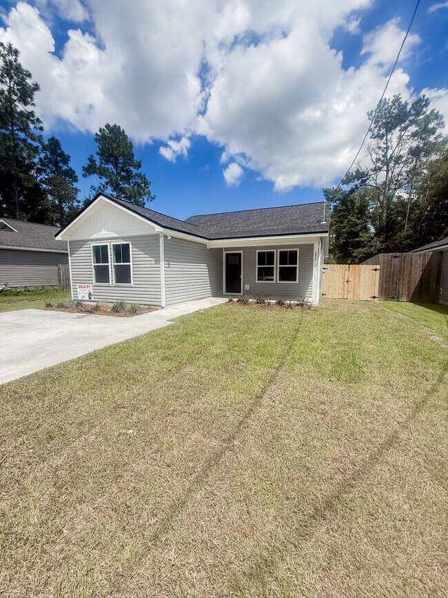 Photo - 235 Tafflinger Rd