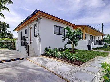 Photo - 1050 SW 11th St Apartment Unit 1050-B
