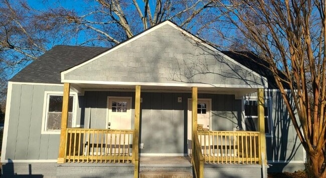 Photo - 100 Bleckley Ave