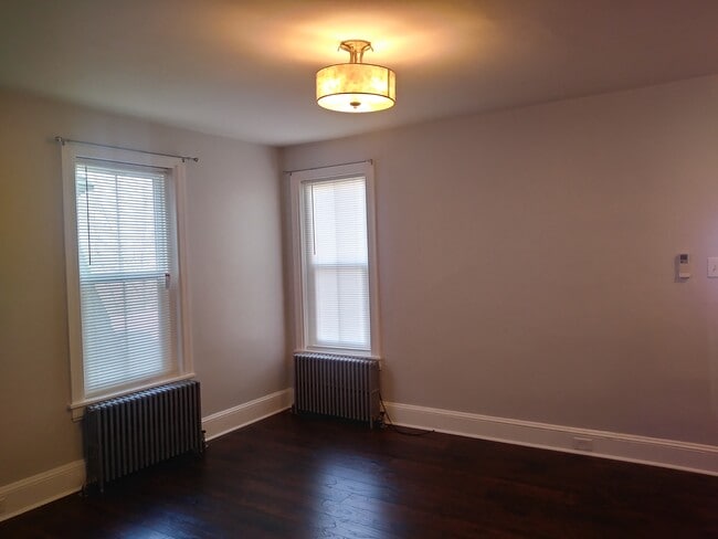 Building Photo - 229 Church St Unit #3