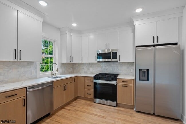 Photo - 196 Taylor St Unit 2
