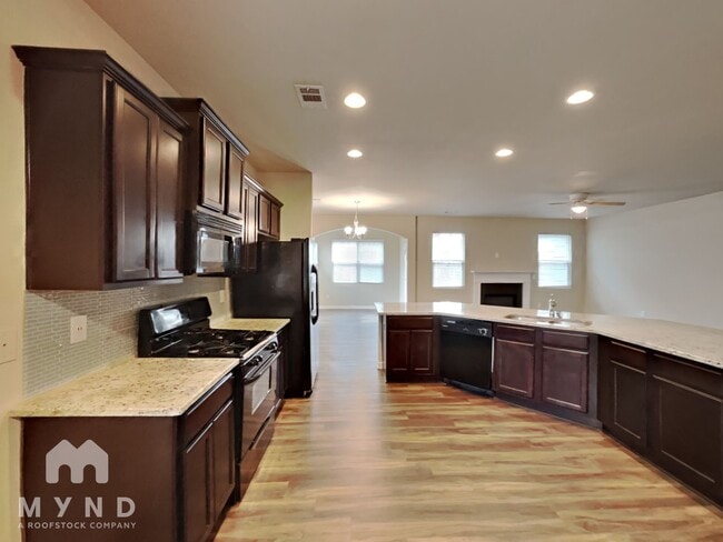 Photo - 116 Laurelcrest Ln