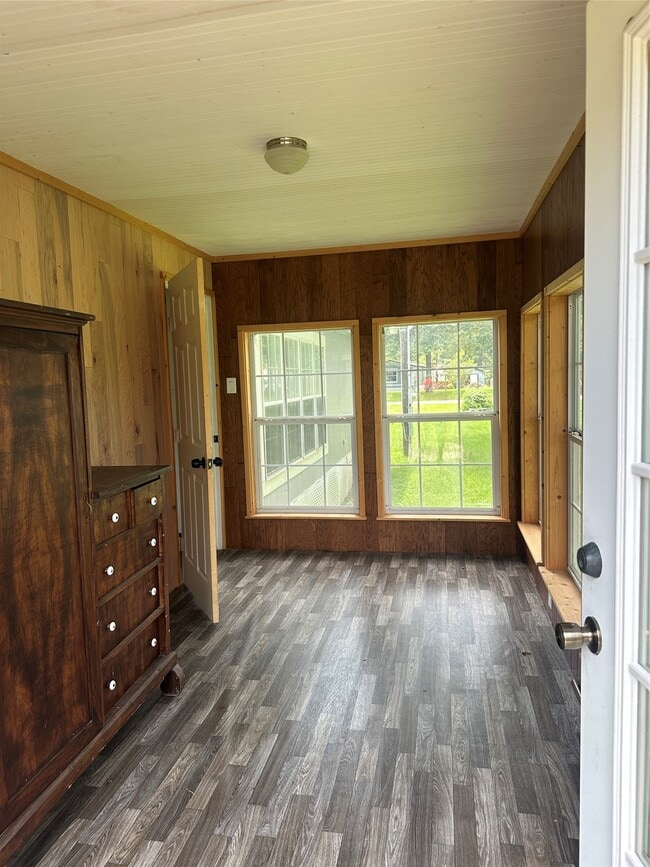 Building Photo - 23721 Brushy Trails St