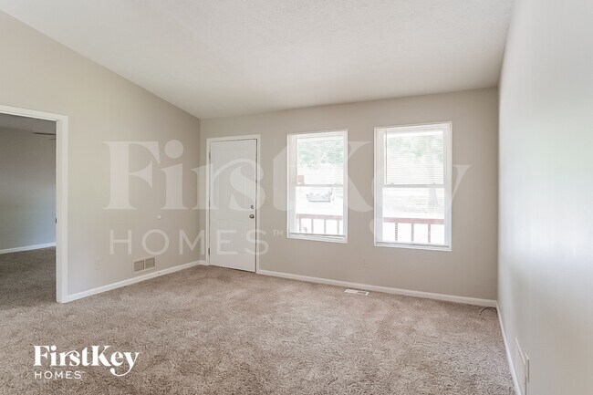 Photo - 4138 Chapel Hill Rd