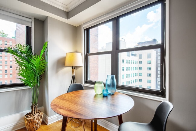 Photo - 141 E 33rd St Unidad FL4-ID2170