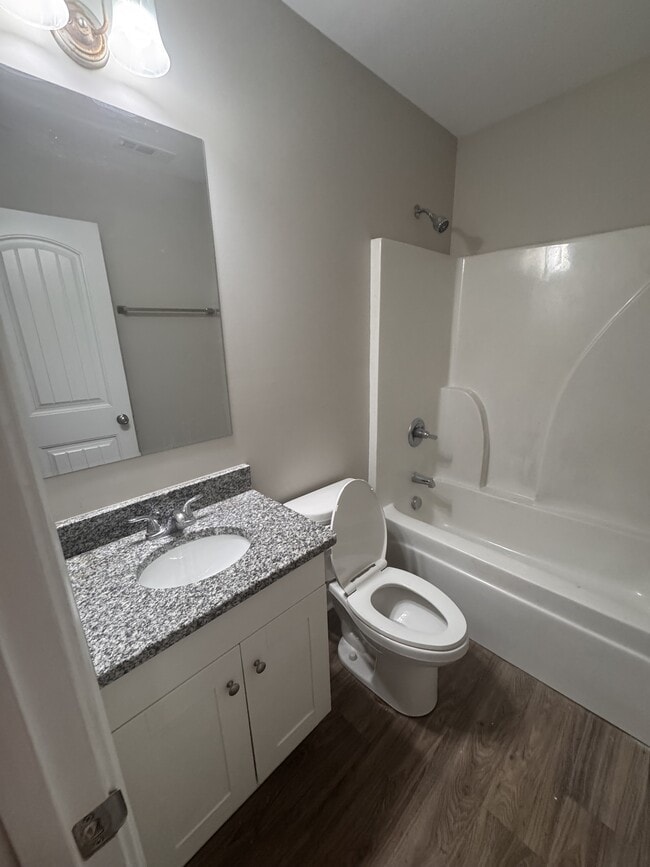Photo - 1728 Fairfax Dr