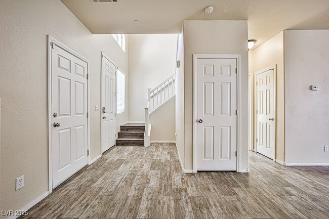 Building Photo - 6709 Kostner St