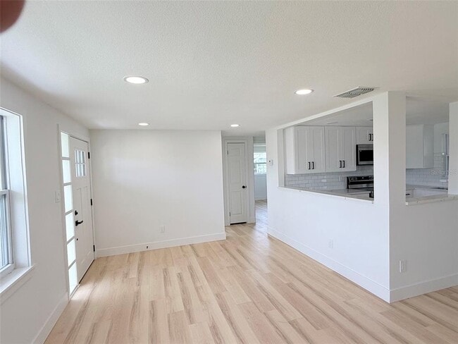 Photo - 13617 Frances Ave