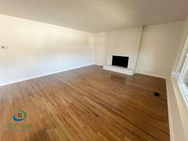 Photo - 1436 Cherrydale Dr