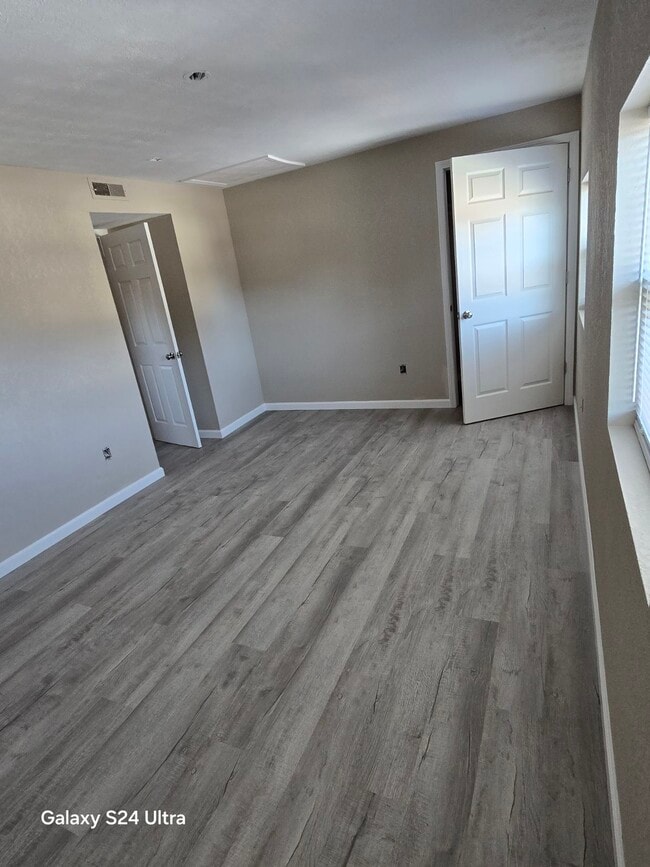 Photo - 110 Tacoma Rd Unit 110