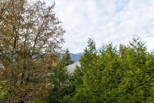 Photo - Cheam View Apartments 2