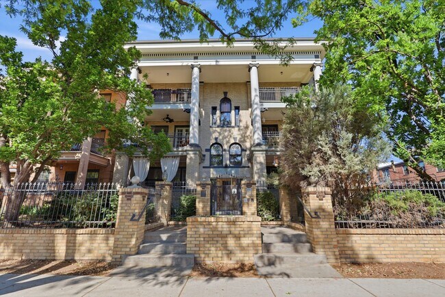 Photo - 1 bed 1 bath Condo in Downtown Denver Capital Hill! Unit 4