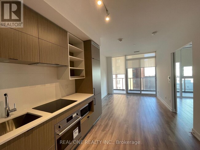 Photo - 20 Edward St Unit 512