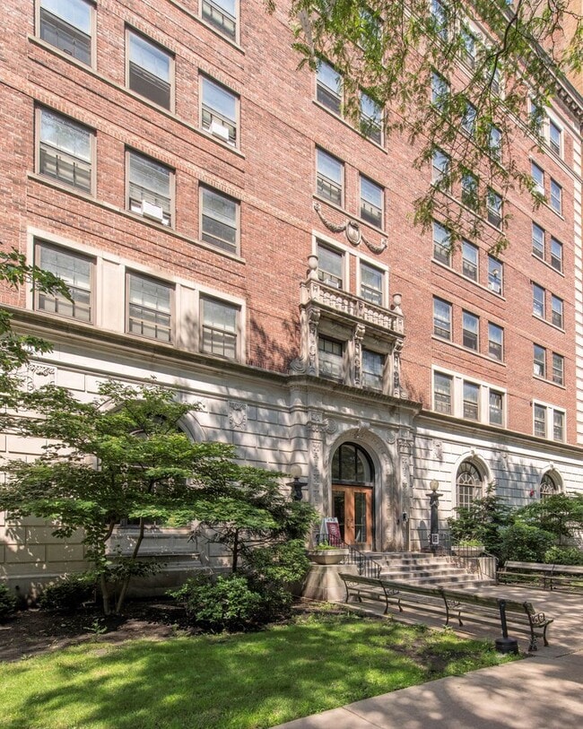 5540 Hyde Park by 3L Living