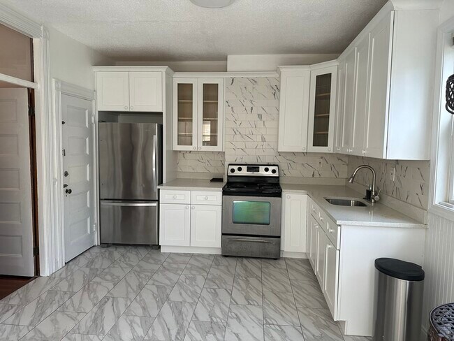 Photo - 370A Centre St Unit 3