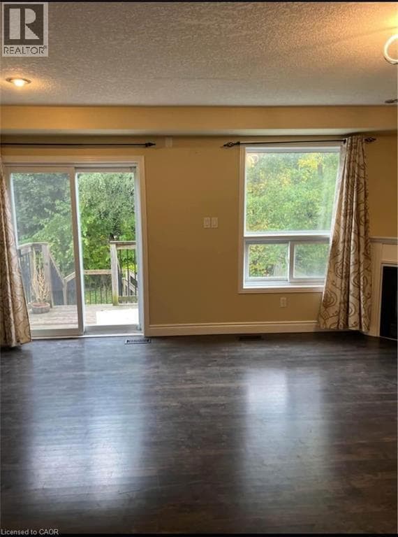 Photo - 32 Foxmeadow Rd