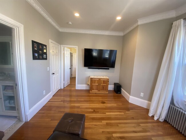 Photo - 11 Beech St Apartments Unit 2