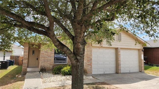 Building Photo - 12301 Sky Harbor Dr Rental