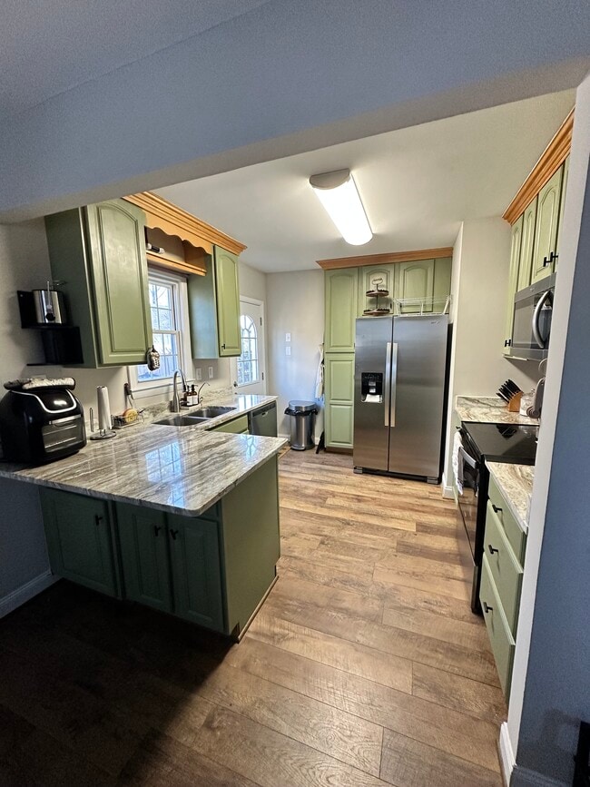 Photo - 1437 Norcova Ave