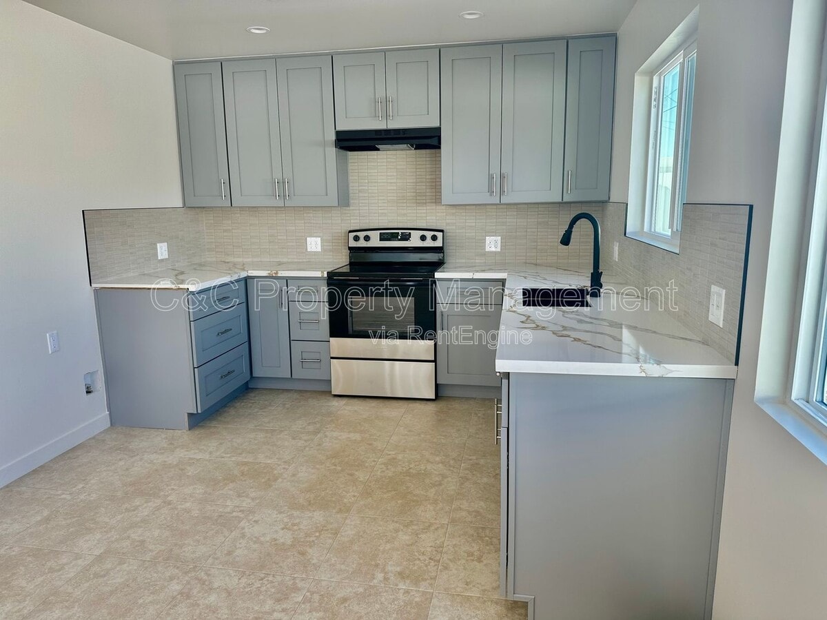 Photo - 18110 Gault St