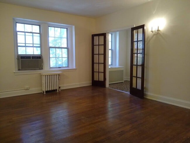 5130 Connecticut Ave NW Unit 105
