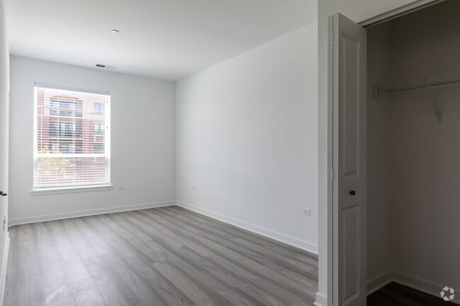 3BR, 2BA - Bedroom - 10 North Main