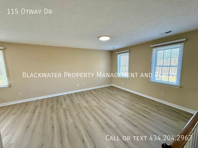 Photo - 115 Otway Dr