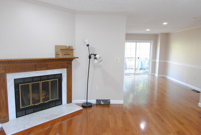 Photo - 25 Cadogan Way