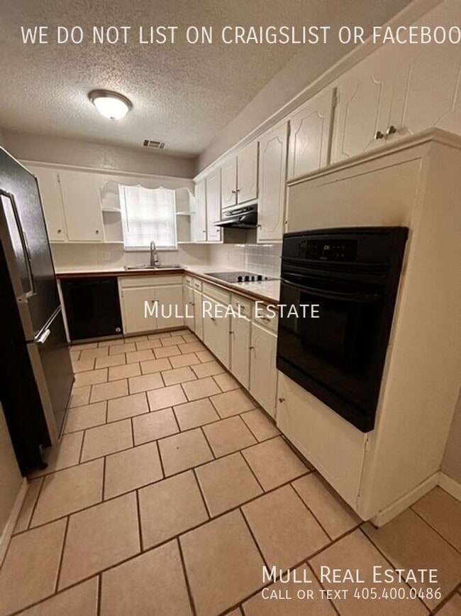 Photo - 445 NW 86th St