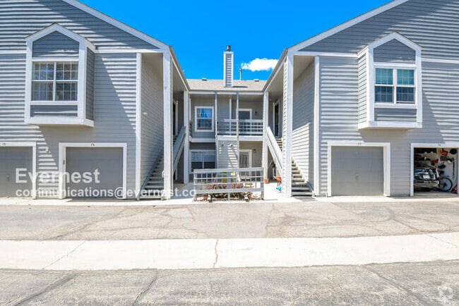 Building Photo - 7476 Singing Hills Dr Rental