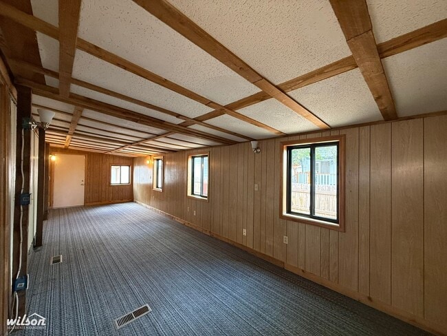 Photo - Charming 2 Bed, 2 Bath Home with Water, Sewer and Garbage Paid!