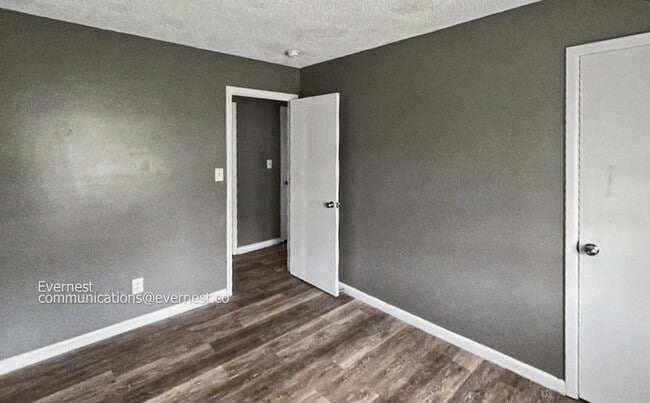 Photo - 1816 Doman Cir